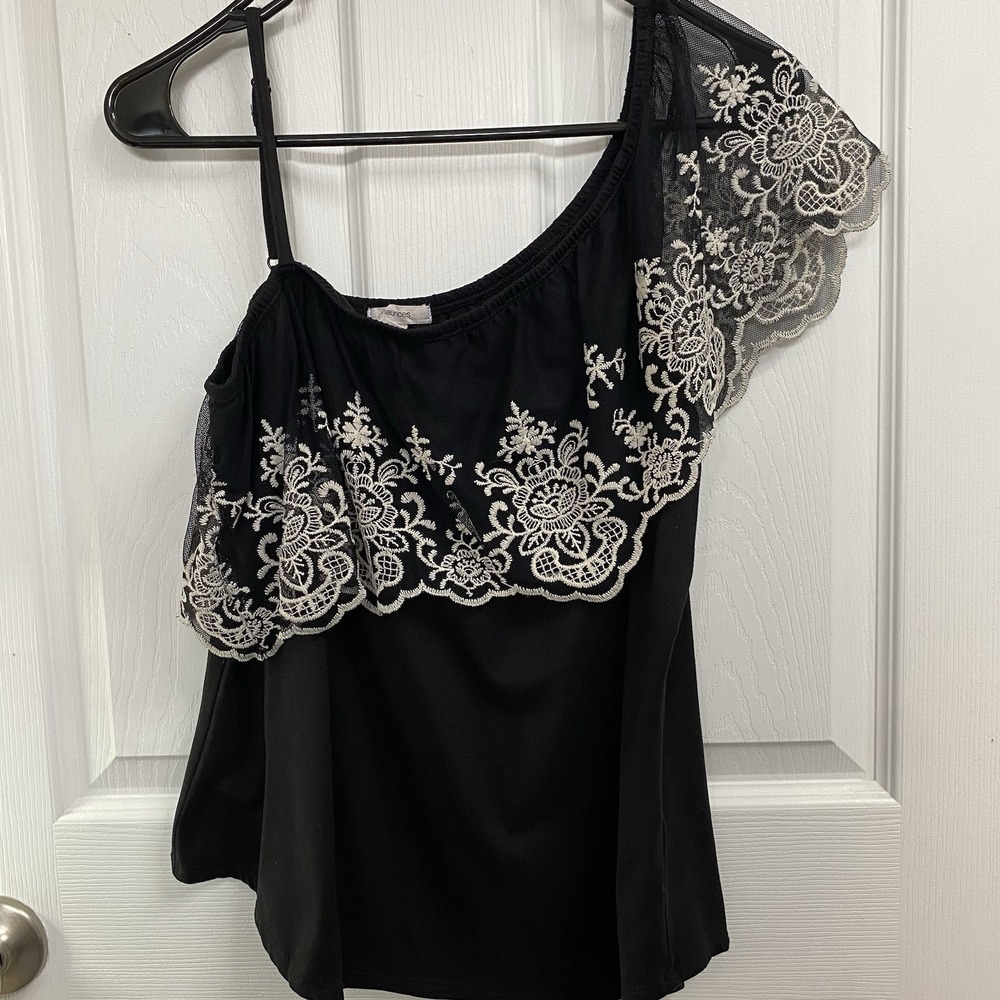 Maurices Black W/White Lace One Shoulder Blouse‎ Tank Shirt Top Sz. M
